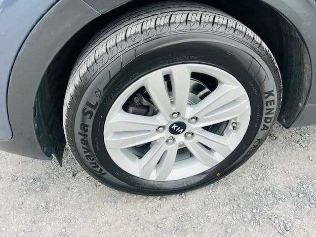 2017 KIA SPORTAGE - thumbnail 4