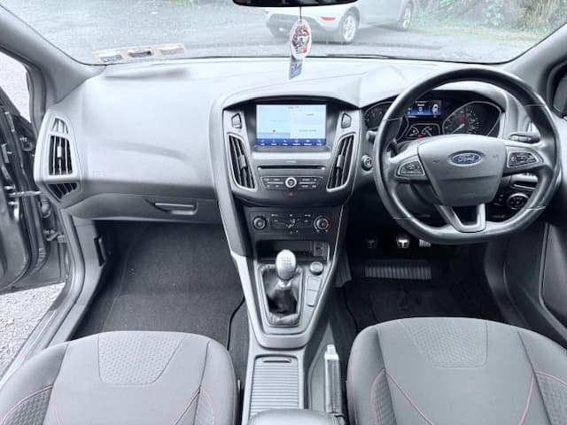 2017 FORD FOCUS - thumbnail 4