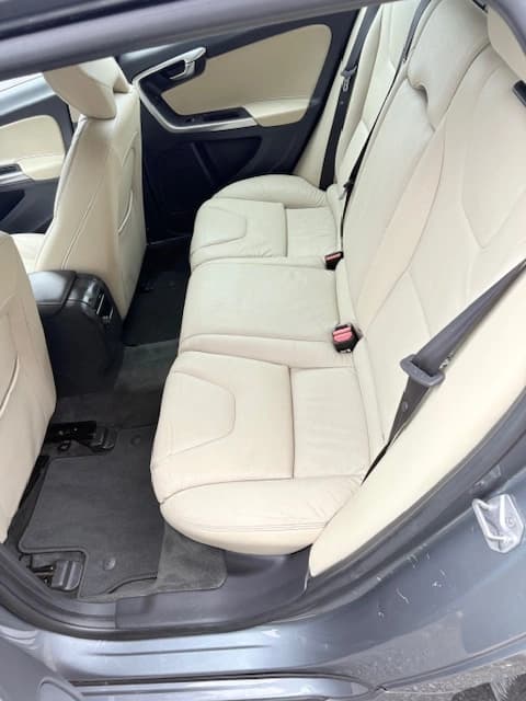 2016 VOLVO V60 - thumbnail 4