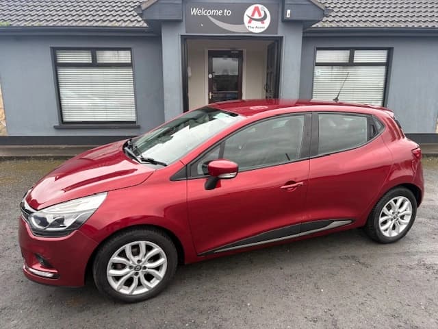 2017 RENAULT CLIO