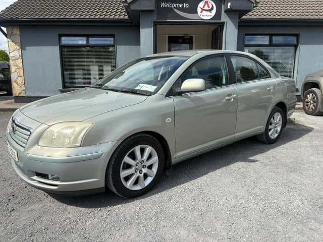 2005 Toyota AVENSIS