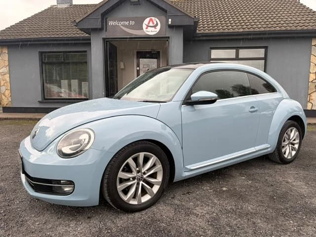 2012 Volkswagen BEETLE